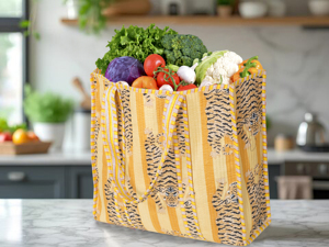 Sac fourre-tout matelassé en coton léger fait main, imprimé tigre, rayures jaunes, réversible, lavable, printemps, automne, été, plage, shopping - Product Image 6