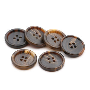 กระดุมเขาควายขัดเงา 100% และกระดุมเขาควายธรรมชาติสำหรับเสื้อผ้า - Product Image 1