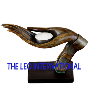 Portavelas de Aluminio y Latón Antiguo con Relieve, Diseño Clásico de Lujo Real, Portavelas Hecho a Mano en India - Product Image 4