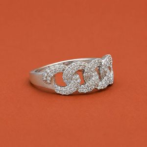 Anillo de Lujo de Plata de Ley 925 con Moissanita y Diamante para Compromiso, Boda y Aniversario - Product Image 2