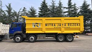 รถดัมพ์ SINOTRUK รุ่น ZZ3317V356JB1 กำลัง 400 แรงม้า เกียร์ HW19710 ถังน้ำมัน 400 ลิตร ห้องโดยสารแบบ H77L สำหรับการขนส่งทางไกล - Product Image 6