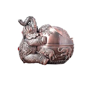 ที่เขี่ยบุหรี่แบบชิ้นเดียว รุ่น Stinky Cigar ทนทาน ทำจากสแตนเลส ไม่เป็นสนิม ดีไซน์ไม่แตกหัก กันลม ช่องใส่บุหรี่แบบลึก - Product Image 3