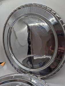 Plato Base de Plástico Duradero y Elegante para Decoración de Eventos, Banquetes y Bodas - Product Image 6