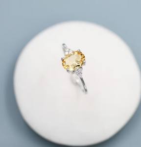 Bague ovale en citrine véritable en argent sterling, citrine jaune naturelle, trois CZ, design d'inspiration vintage, pierre de naissance de novembre - Product Image 3
