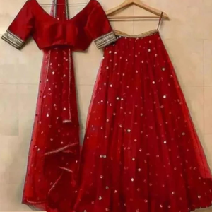 Lehenga Choli Rojo Premium con Bordados Elaborados – Vestido de Novia Tradicional Indio - Product Image 1