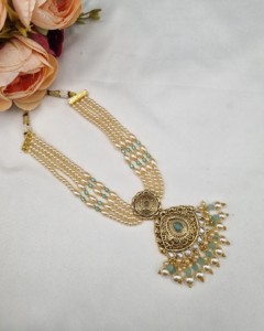 Traditional Multi Layer <b>Pearl</b> Strand <b>Necklace</b> <b>Set</b> With Matching Earrings & Mangtika Wedding Ethnic Wear Jewellery <b>Set</b> Wholesaler - Product Image 5