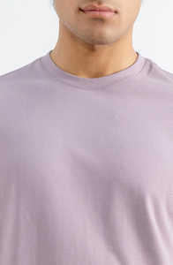 Camiseta de manga corta para hombre, diseño moderno con bolsillo frontal, color liso, cuello redondo, hecha a medida, 100% algodón. - Product Image 6