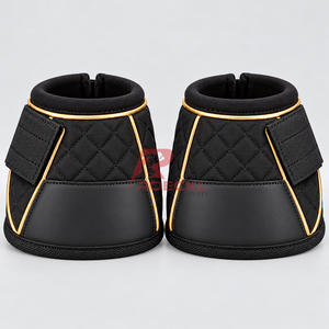 Botas ligeras para caballos que ofrecen un uso cómodo, cierre duradero y protección práctica para los pezuñas durante el entrenamiento. - Product Image 2