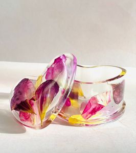 Boîte à bijoux en résine durable avec surface lisse, idéale pour organiser les accessoires de bijouterie et les petits objets personnels - Product Image 2