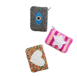 Sac de pièce de monnaie de broderie artistique avec des perles - Product Image 1