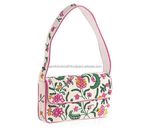 Nouveau design de sac de style bohème brodé à la main pour femmes de fête et de soirée - Product Image 1