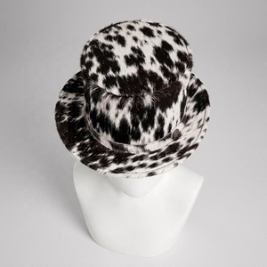 Sombrero de Cuero con Estampado de Vaca, Unisex, para Adultos, para Fiestas Formales de Invierno, Estilo Europeo y Americano, Bordado a Mano, para las Cuatro Estaciones - Product Image 3