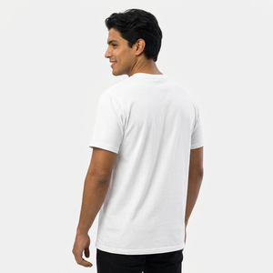 T-shirt da uomo blu navy a maniche corte con scollo a O e stampa con slogan 'What Doesn't Kill Me Better Start Running' - Product Image 2