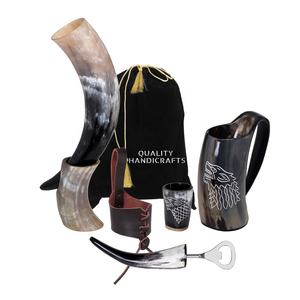 Mug en corne de buffle Viking, écologique, fait main, d'inspiration médiévale, poli, authentique, pour Noël et anniversaire - Product Image 1