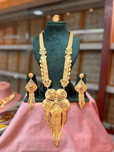 Collar de cobre chapado en oro de 24 quilates de inspiración india de estilo italiano Vintage 2024, conjunto de joyería de moda con tachuelas de diamantes, directo de EE. UU. - Product Image 4