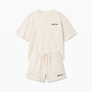 Ensemble short et t-shirt décontracté surdimensionné à manches courtes en coton et élasthanne avec logo personnalisé pour femme – Respirant et idéal pour l'été - Product Image 4