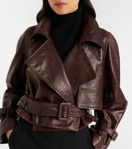 Chaqueta Varsity Corta de Piel de Oveja con Estampado de Cocodrilo Color Borgoña para Mujer, Ecológica, Transpirable, con Cinturón, Estilo de Diseñador de Lujo, para Invierno - Product Image 1