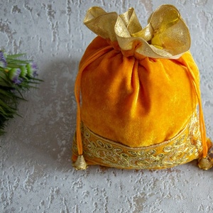 Designer Rajasthani Style Royal Velvet Potli Batwa Bag Bridal Purse Women handbag Shagun Pouch Return Gifts
