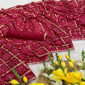 VASTRA COTTAGE Sari Tradicional de Seda Vichitra Magenta con Estampado Bandhani Dorado y Borde Bordado - Product Image 3