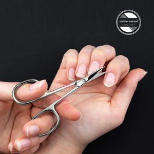 CISEAUX À CUTICULES COURBÉS EN ACIER INOXYDABLE avec étui manucure ciseaux à ongles professionnels - Product Image 4