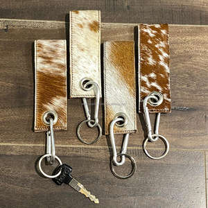 Nouveau 2025 promotionnel en gros peau de vache mousqueton Clips longe cintre en cuir véritable porte-clés porte-clés avec boucle anneau porte-clés - Product Image 4