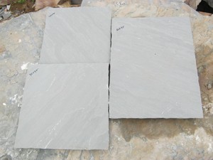 Losas de arenisca gris Kandla de grado arquitectónico con superficie pulida o rugosa para caminos de jardín y revestimiento de paredes exteriores - Product Image 6