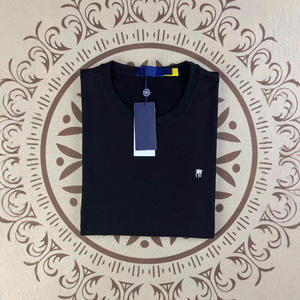 เสื้อยืดโอเวอร์ไซส์ผ้าฝ้ายออร์แกนิกสำหรับผู้ชายพร้อมโลโก้แบบกำหนดเอง เป็นมิตรกับสิ่งแวดล้อม เหมาะสำหรับใส่ลำลองในฤดูร้อน สไตล์สตรีทแฟชั่น - Product Image 6