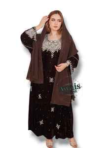 Ensemble de luxe 2 pièces AWAIS HOUSE : Kaftan Abaya Caftan pour femme, modeste, simple, en velours uni, perlé, longueur ras du sol, coupe trapèze - Product Image 5