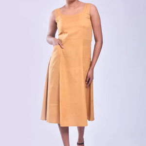 เดรสแอนนาเบลล่าคอตตอนแคนดี้ ดีไซน์สายเดี่ยว สีพาสเทลนุ่มนวล สไตล์ลำลอง ทรงเอไลน์ แขนระบาย ผ้าเป็นมิตรต่อสิ่งแวดล้อม - Product Image 1