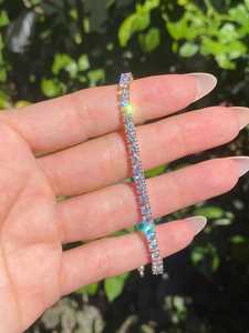 Bracelet en or massif 14 carats de luxe, certifié IGI, avec diamants de laboratoire taillés en forme de trombone, 4 carats au total, délicat, pour superposition, 7,25 pouces - Product Image 3