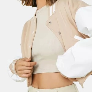 Chaqueta Universitaria Personalizada para Mujer, Cuerpo de Lana, Mangas de Cuero, Chaqueta Universitaria Bordada, Servicio de Muestras de Marca Privada OEM ODM - Product Image 3