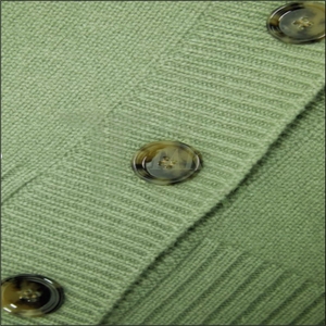 เสื้อคาร์ดิแกนถักมือคุณภาพสูงสำหรับทุกเพศ ลายปะติดปะต่อ กันยับ พิมพ์ลายเรืองแสง ปักลาย ถักด้วยคอมพิวเตอร์ - Product Image 6