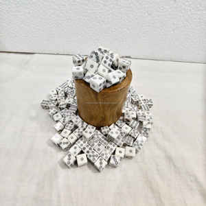 Dés de jeu en os de buffle de qualité supérieure 11*11mm pour jeux de table, faits à la main, hautement polis, taille personnalisable - Product Image 5