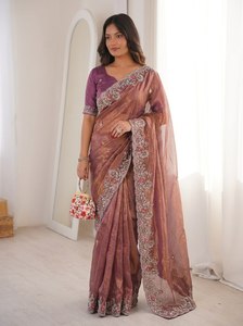 Sari Moderno de Organza LD CREATION con Bordado Floral Intenso en el Borde |   Sari de Diseño para Bodas y Fiestas Indias, Blusa sin Arrugas - Product Image 2