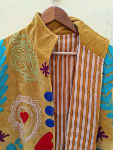 Veste courte en velours pour femme, style bohème, motif tropical et cœur, style Suzani, manteau chaud à motifs floraux, cadeau pour elle, vêtement d'extérieur ethnique, blazer d'hiver - Product Image 5
