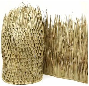 Parasol en feuilles de palmier naturelles du Vietnam de 2 m avec structure en bois pour l'extérieur, le jardin, les complexes hôteliers et l'ombrage - Product Image 1