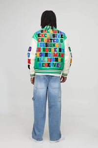 Chaqueta Varsity de Invierno Personalizada OEM, Estilo Vintage, para Hombre, con Logotipo Frontal, de Piel de Oveja Acolchada, Ropa Urbana - Product Image 5