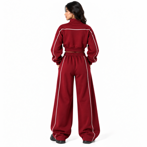 Conjunto Deportivo Borgoña para Mujer, Chaqueta con Cierre Personalizada, Pantalones Anchos con Ribete en Contraste, Ropa Urbana, Fabricante OEM ODM, Etiqueta Privada, Venta al Por Mayor - Product Image 2