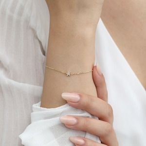 Pulsera Pequeña con Estrella de Diamantes, Oro Sólido de 14K, Blanco, Amarillo, Rosa, Joyería Celestial Minimalista y Delicada, Apilable, Regalo para Mujer - Product Image 2