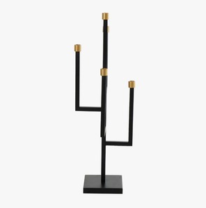 Candelabro moderno de metal negro con detalles dorados, forma elegante, decoración para el hogar, acabado mate a bajo precio. - Product Image 1
