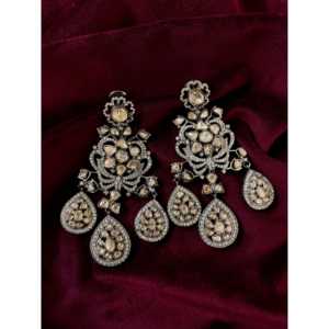 ต่างหูเพชรโมอิส92.5เงิน - Product Image 1