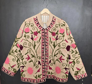 Chaqueta de lona bordada a mano con motivos florales, impresionante chaqueta bordada Suzani para mujer - Product Image 1