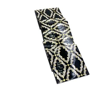 Posavasos de resina epoxi y madera hechos a mano con logotipo personalizado al por mayor para decoración del hogar posavasos de nogal sostenibles con logotipo personalizado - Product Image 1