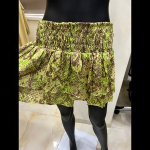 Vêtements de plage et de villégiature à la mode pour femmes avec imprimé serpent élégant et classique - Product Image 2