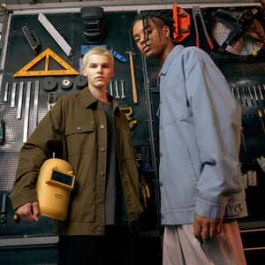 Veste en sergé de coton à manches longues avec logo brodé pour homme, équipement personnalisé de haute qualité conçu pour une utilisation quotidienne intensive - Product Image 4