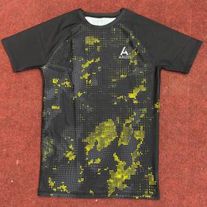 Camiseta de Compresión Rashguard Personalizada de Manga Larga con Elastano para Hombre, Protección Solar UV UPF 50, Secado Rápido para Natación y Surf - Product Image 1