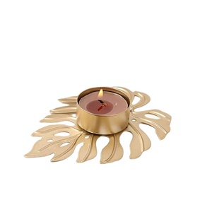 Portavelas de hoja dorada, soporte de vela de Metal decorativo, elegante fiesta de boda, decoración de mesa romántica para el hogar - Product Image 1
