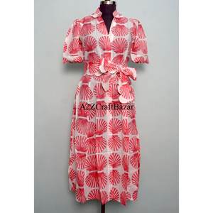 Vestido midi floral de algodón 100% ecológico para mujer, estilo Kangura, cuello en V, manga corta, decoración con botones, lavable. - Product Image 3