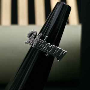 แหวนเพชรสลักชื่อตามสั่ง รับรองโดย IGI แหวนทองคำแท้ 14K สำหรับทุกโอกาส - Product Image 1