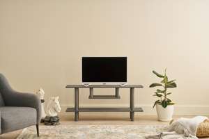 Meuble TV en bois massif durable 2026 – Console de télévision moderne en bois avec étagères de rangement ouvertes pour salon - Product Image 4